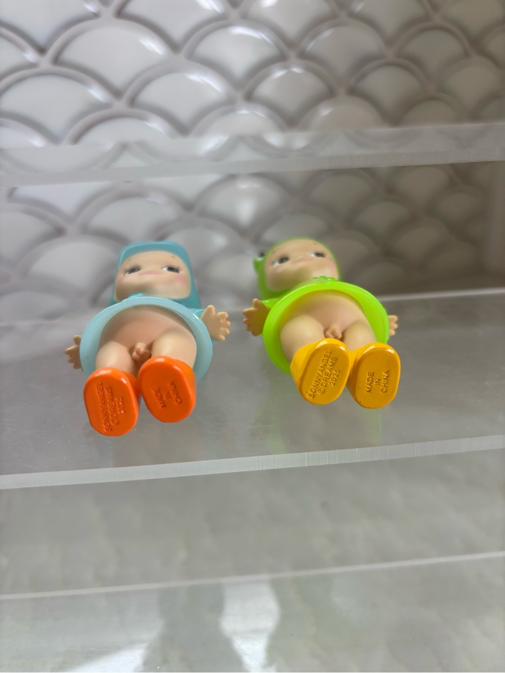 Sonny Angel Rainy Day Series - frog and hippo (set of 2) - Picture 5 of 5